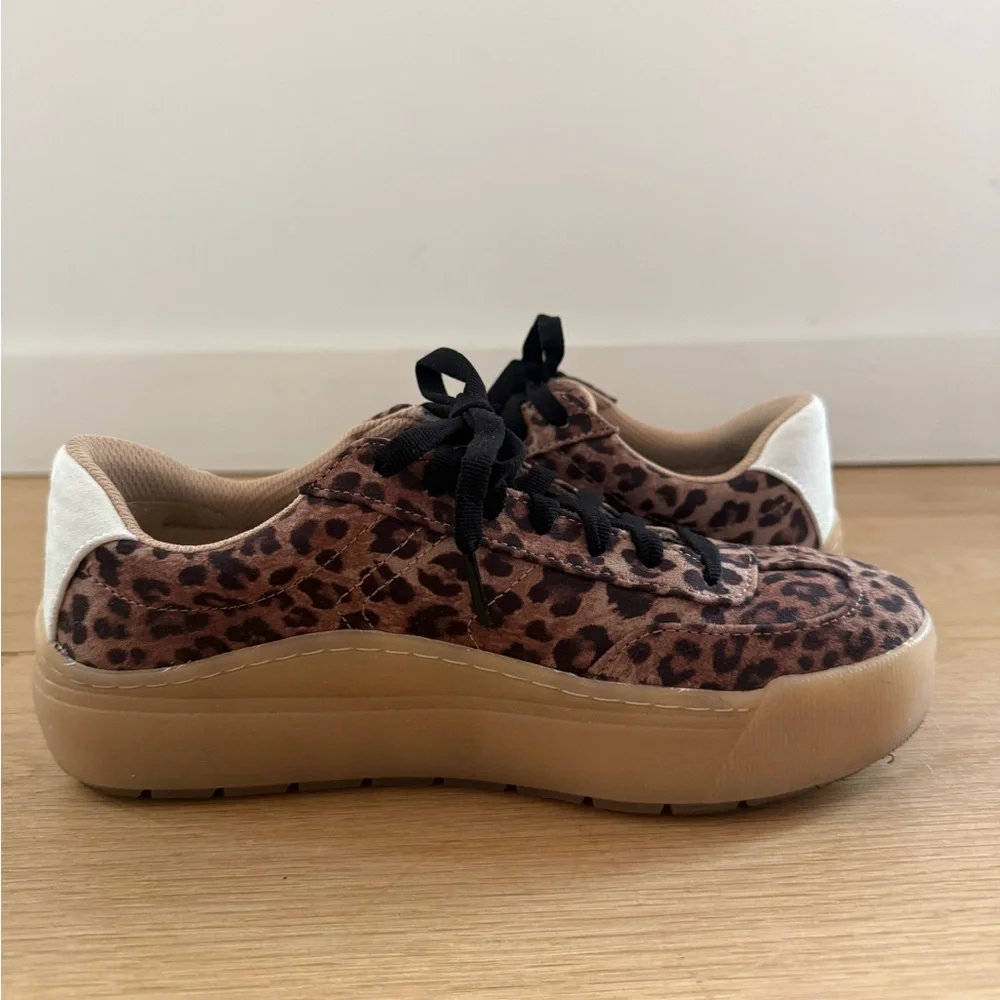 Dr. Scholl's Women's Time Off Win Sneakers - Picture 6 of 7